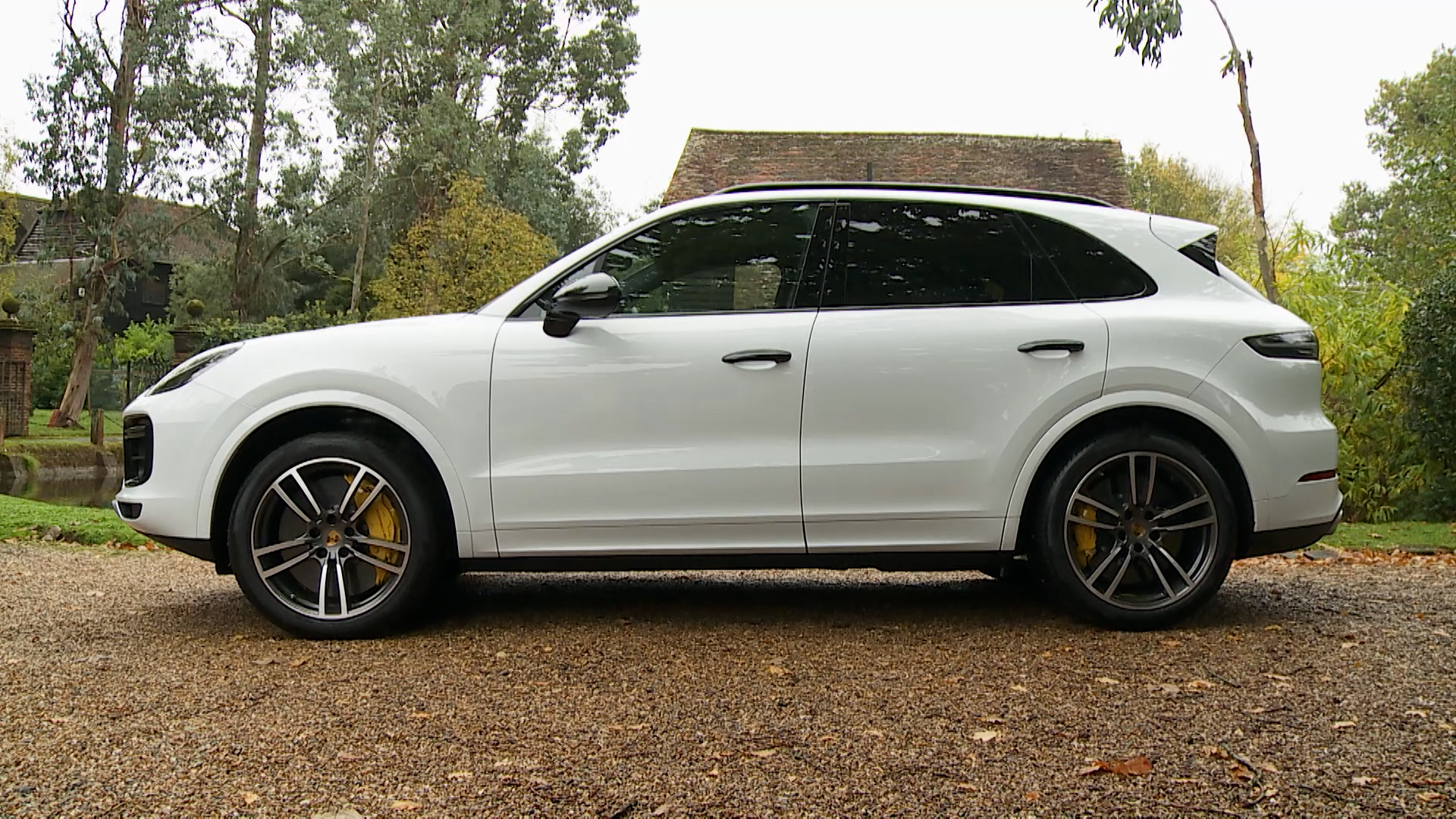 PORSCHE CAYENNE ESTATE SPECIAL EDITIONS Electric Lease
